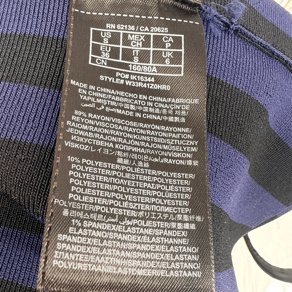 EUC Guess Los Angeles Fit And Flare Dress - Picture 11 of 11